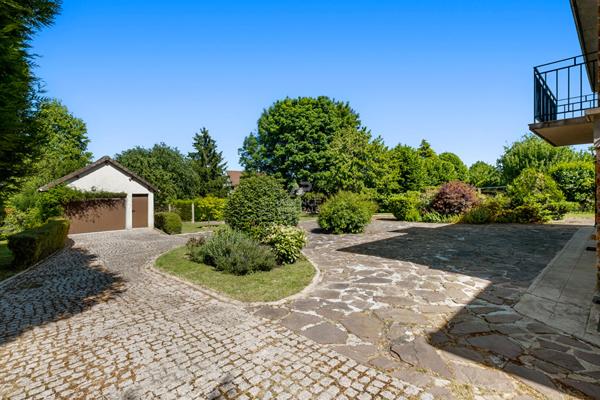 Maison Saint Germain En Laye 7 pièce(s) 198 m2 €1 190 000 ** - Référence 17291