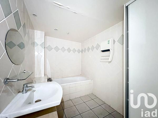 Maison à vendre 8 pièces 242 m² Corbières-en-Provence