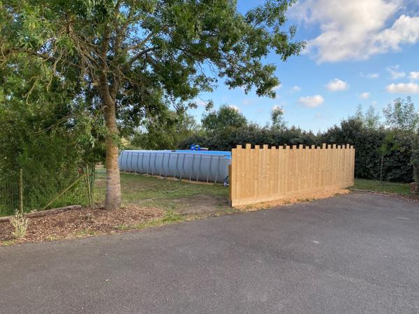 Espace, volume généreux, jardin arboré.