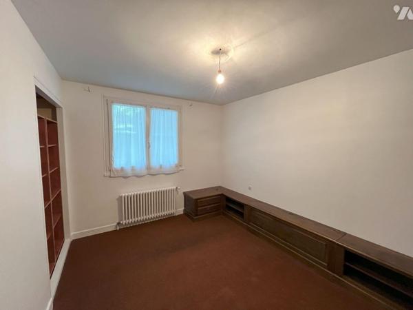 Maison à vendre à Bar sur Seine (10110), AUBE. Pavillon traditionnel de 165 m² sur sous-sol tot...