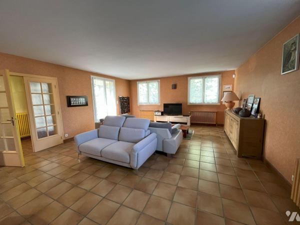 Maison à vendre à Bar sur Seine (10110), AUBE. Pavillon traditionnel de 165 m² sur sous-sol tot...