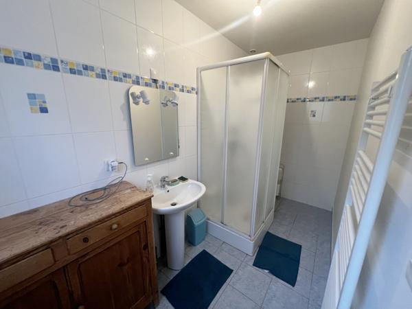 PAVILLON sur SOUS-SOL - 5 CHAMBRES