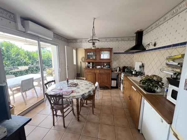 PAVILLON sur SOUS-SOL - 5 CHAMBRES