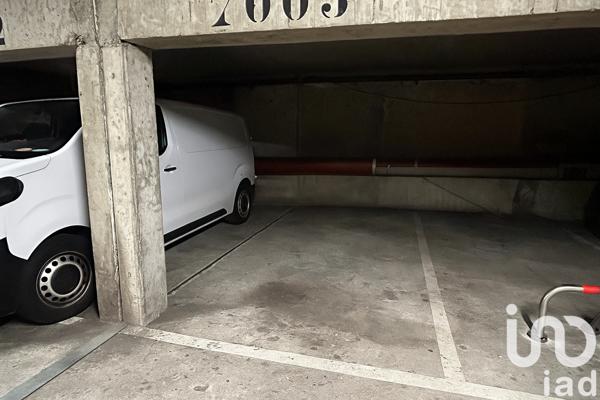 Parking à vendre 11 m² Paris 11