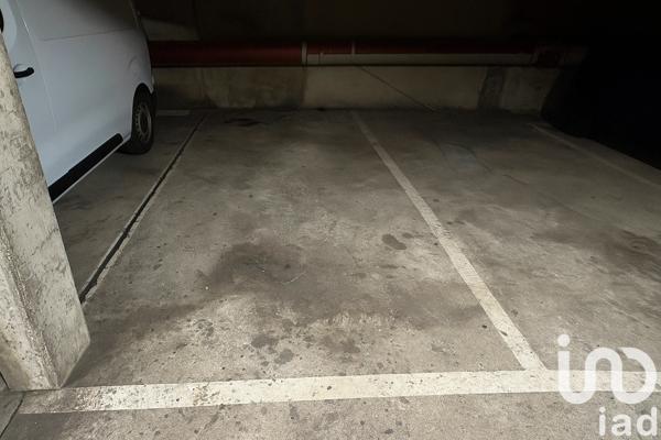 Parking à vendre 11 m² Paris 11