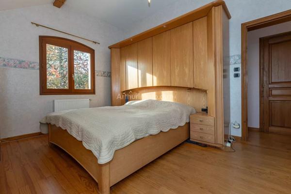 Vente Maison 9 pièces 225 m2 à Ruy-Montceau