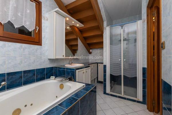 Vente Maison 9 pièces 225 m2 à Ruy-Montceau