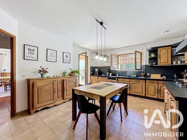 Maison à vendre 8 pièces 200 m² Fayence