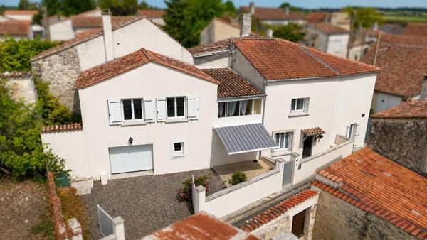 Maison de bourg au cœur du village gabarrier