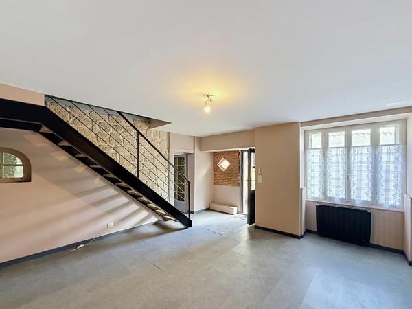 Maison de bourg au cœur du village gabarrier
