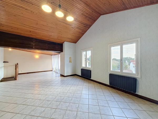 Maison de bourg au cœur du village gabarrier