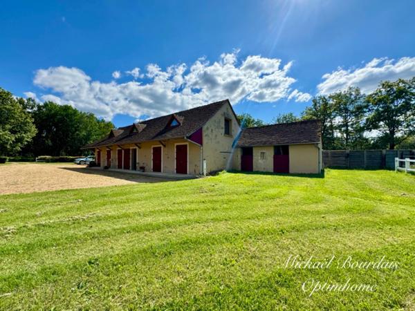 Propriété en campagne – Maison rénovée, gîtes, 7,5 ha avec installations équestres et nombreuses possibilités