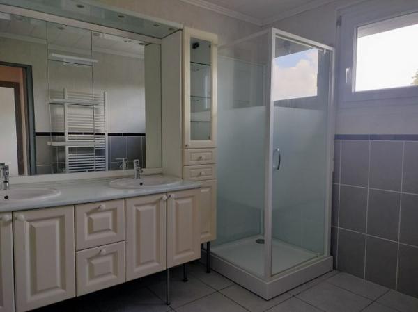 Maison mitoyenne 1 côté Montoir-de-Bretagne 74 m²