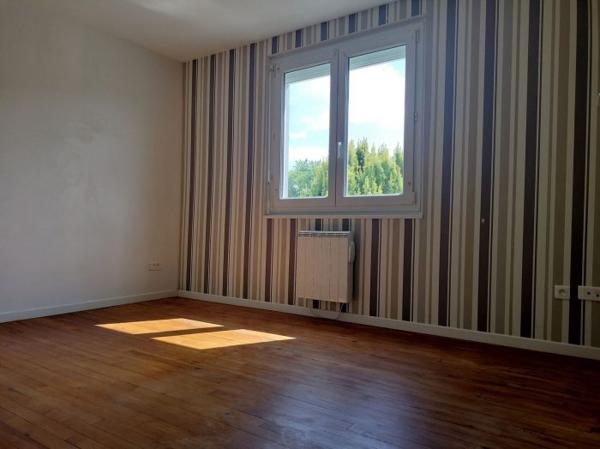 Maison mitoyenne 1 côté Montoir-de-Bretagne 74 m²