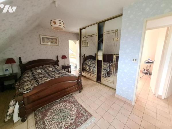 PAVILLON - A VENDRE- VENDOME (41100)