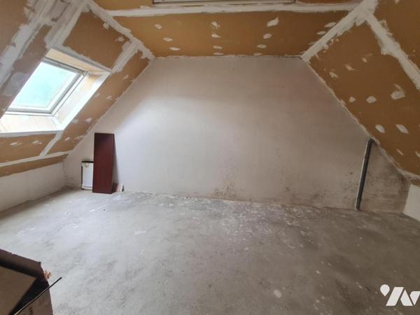 PAVILLON - A VENDRE- VENDOME (41100)