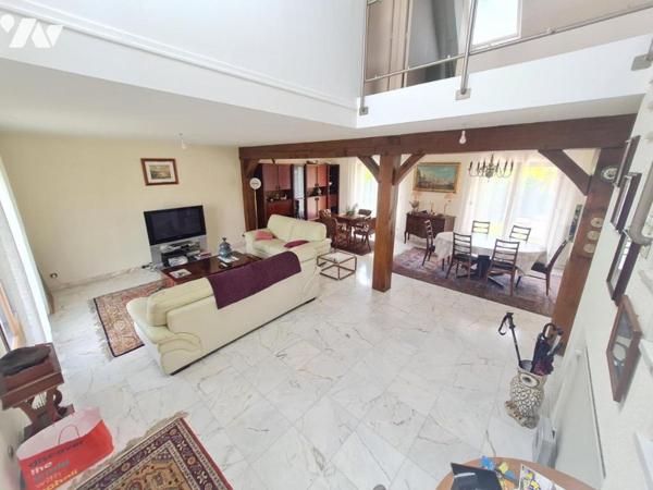 PAVILLON - A VENDRE- VENDOME (41100)