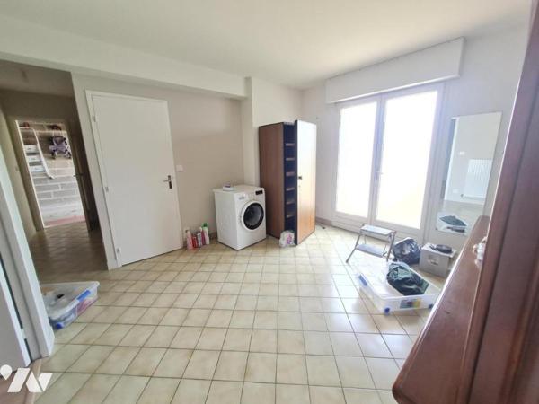 PAVILLON - A VENDRE- VENDOME (41100)