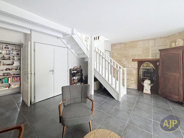 Maison à vendre Bordeaux - 6 pièces, 127m² avec 4 chambre(s) à 650 000€ - AJP Immobilier Bordeaux Saint-Augustin
