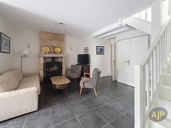 Maison à vendre Bordeaux - 6 pièces, 127m² avec 4 chambre(s) à 650 000€ - AJP Immobilier Bordeaux Saint-Augustin