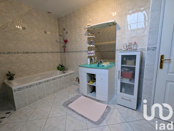 Maison à vendre 5 pièces 186 m² Saint-Ouen