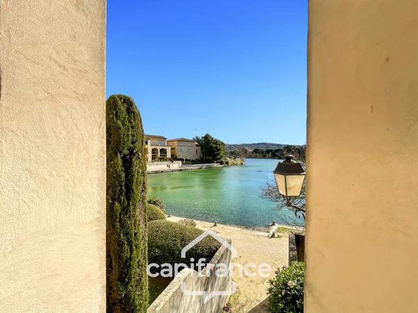 Domaine et golf de Pont Royal appartement résidence du lac de 42 m2 , vue lac , terrasse exposition sud , place de parking , cave collective