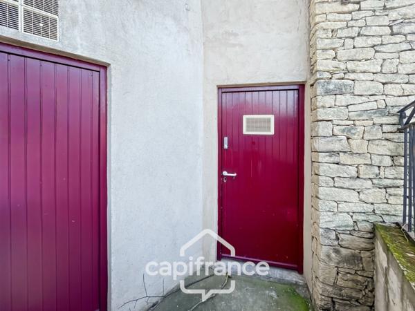 Domaine et golf de Pont Royal appartement résidence du lac de 42 m2 , vue lac , terrasse exposition sud , place de parking , cave collective