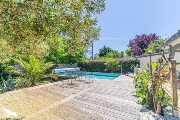 Maison à vendre 410 670 € Blanquefort 5 p 104 m² DPE D