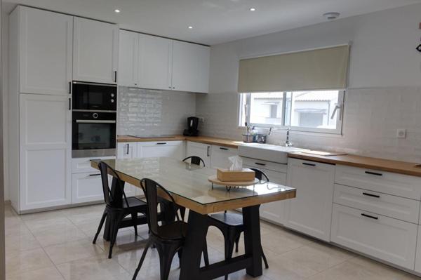 Maison neuve en lotissement  Carpentras - 4 pièces - 3 chambres - 95 m2