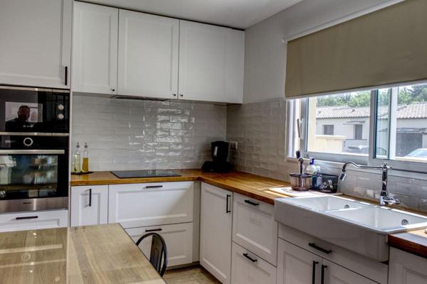 Maison neuve en lotissement  Carpentras - 4 pièces - 3 chambres - 95 m2