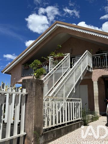 Maison à vendre 13 pièces 369 m² Le Tampon