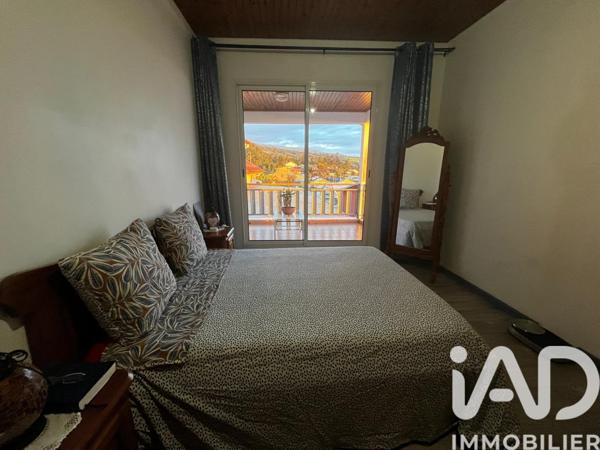 Maison à vendre 13 pièces 369 m² Le Tampon