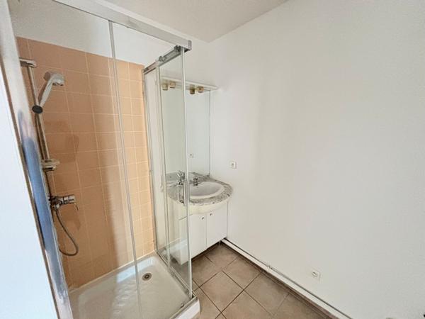 Appartement en résidence sécurisée - L Isle Sur La Sorgue 2 pièce(s) 53.10 m2