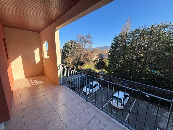 Appartement en résidence sécurisée - L Isle Sur La Sorgue 2 pièce(s) 53.10 m2
