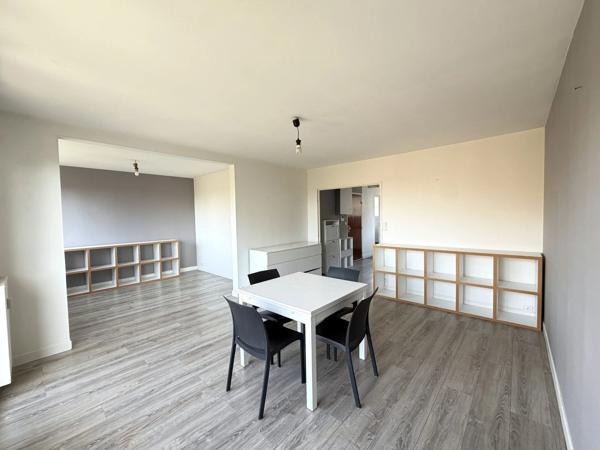 Location                                                      Appartement
                        
                     3 pièces                      74 m2                     à Margny-Lès-Compiègne