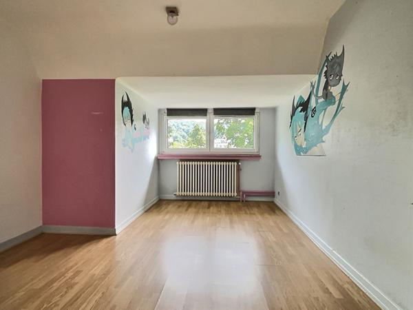 Maison familiale- Saint Avold -7 chambres- 233 m2- Terrain 16.85 ares