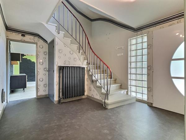 Maison familiale- Saint Avold -7 chambres- 233 m2- Terrain 16.85 ares