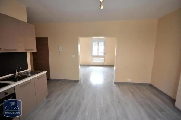 Appartement à louer 2 pièces 69m²