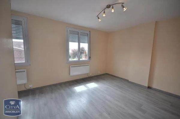 Appartement à louer 2 pièces 69m²