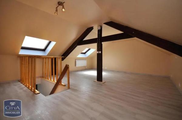 Appartement à louer 2 pièces 69m²