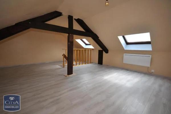 Appartement à louer 2 pièces 69m²