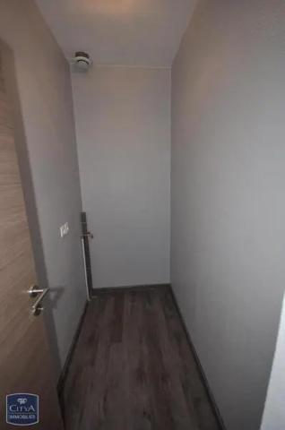Appartement à louer 2 pièces 69m²
