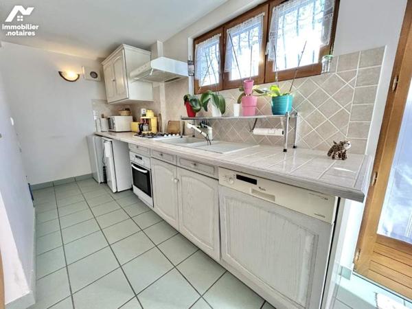 Maison 256m² divisée en trois appartements