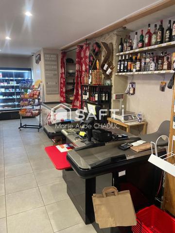 Epicerie, axe routier principal de Lablachère, forte visibilité