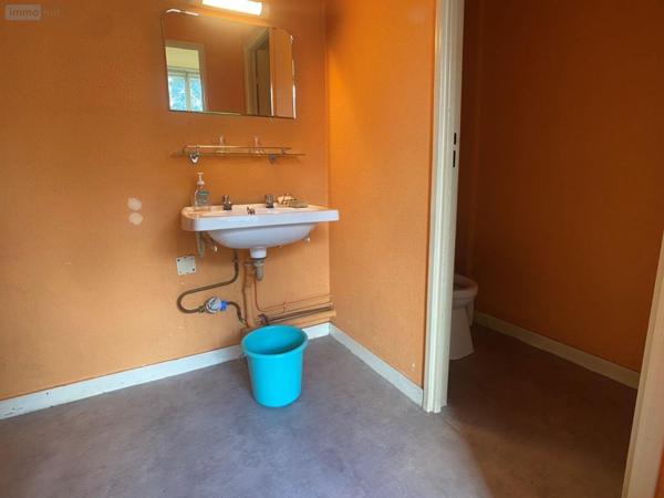 Bureaux à vendre à Limoges en Haute-Vienne (87000), ref : 87006/1132   
CORGNAC