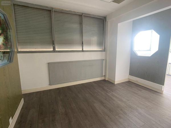 Bureaux à vendre à Limoges en Haute-Vienne (87000), ref : 87006/1132   
CORGNAC