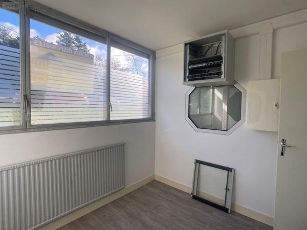 Bureaux à vendre à Limoges en Haute-Vienne (87000), ref : 87006/1132   
CORGNAC