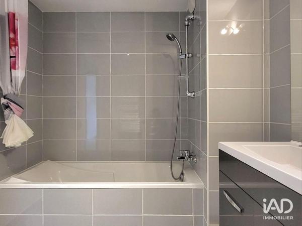 Location appartement 3 pièces 65 m² Bassens