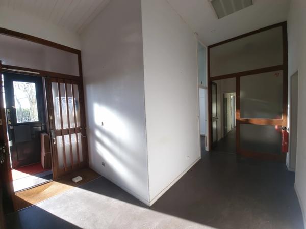 Bureaux 96 m² en RDC – Belle visibilité La Pallice - La Rochelle (17)