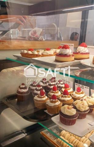 FLUX - LARGE VITRINE - FAIBLE LOYER - TERRASSE